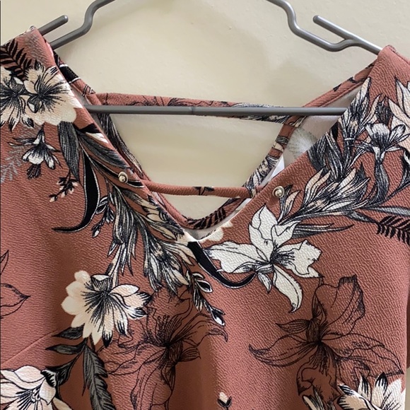 Cleo floral top - Picture 2 of 4